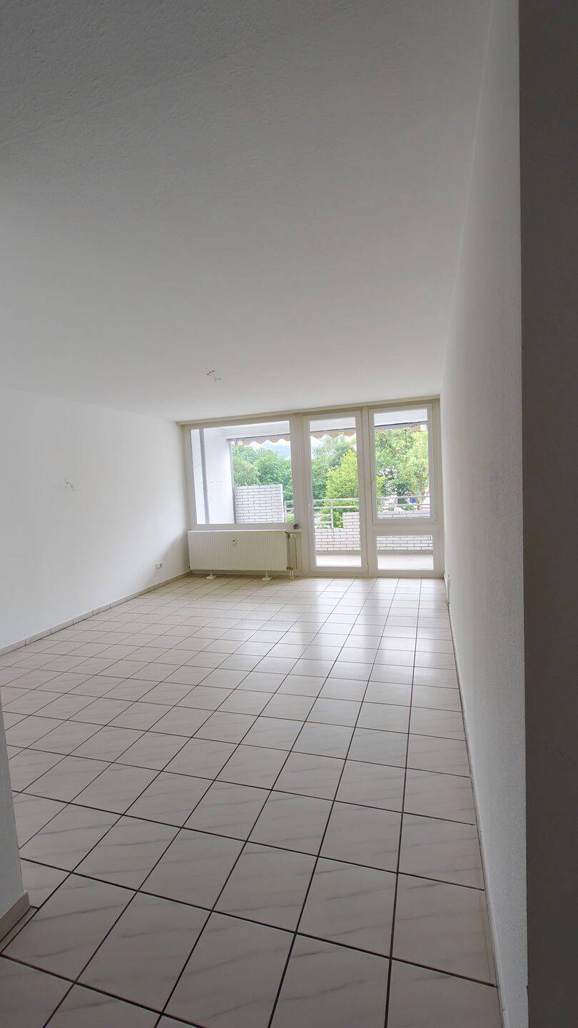Einzugsbereit: Schöne 2,5-Zimmer-Wohnung im 1. OG mit Balkon – Wuppertal – Vorschaubild 3