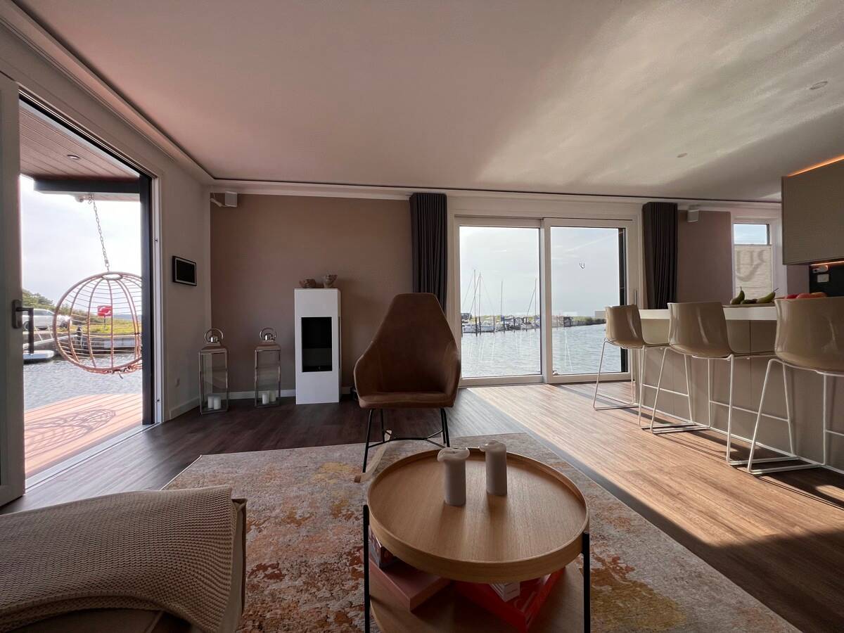 LUXUS Hausboot - 3 Etagen - 100m² Wohnen + 120 m² SONNENTERRASSE - Kamin, Kino, komplett individuell – 12555 Berlin – Bild 1 von 9