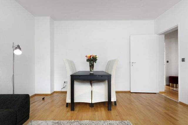 Feinste Wohnung mit guter Verkehrsanbindung – Berlin – Vorschaubild 5
