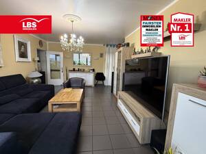 Helle 2-Zimmer-Wohnung mit zwei Balkonen und Aufzug in zentraler Lage