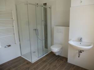 gemütliche 2-Zimmer-Wohnung mit modernem Bad und Dusche – 9557 Flöha – Vorschaubild 5