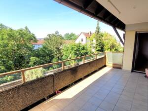 Ruhig und grün in der City leben: Großzügig-elegante 3 ½-Zi.-ETW mit Traum-Balkon in bester Innenstadtlage – 91052 Erlangen – Vorschaubild 3