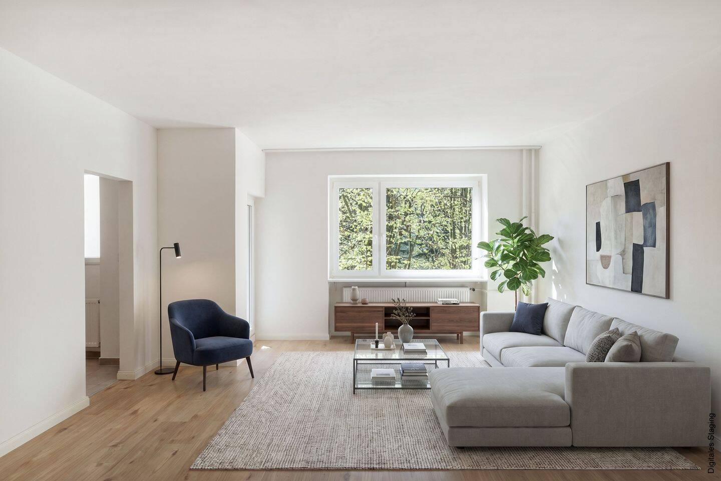 Frisch saniertes 1-Zimmer-Apartment mit großer Süd-Loggia und Tiefgarage