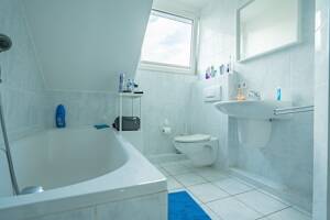 Gut vermietete Wohnung mit Balkon in Bielefeld-Quelle! – 33649 Bielefeld – Vorschaubild 7