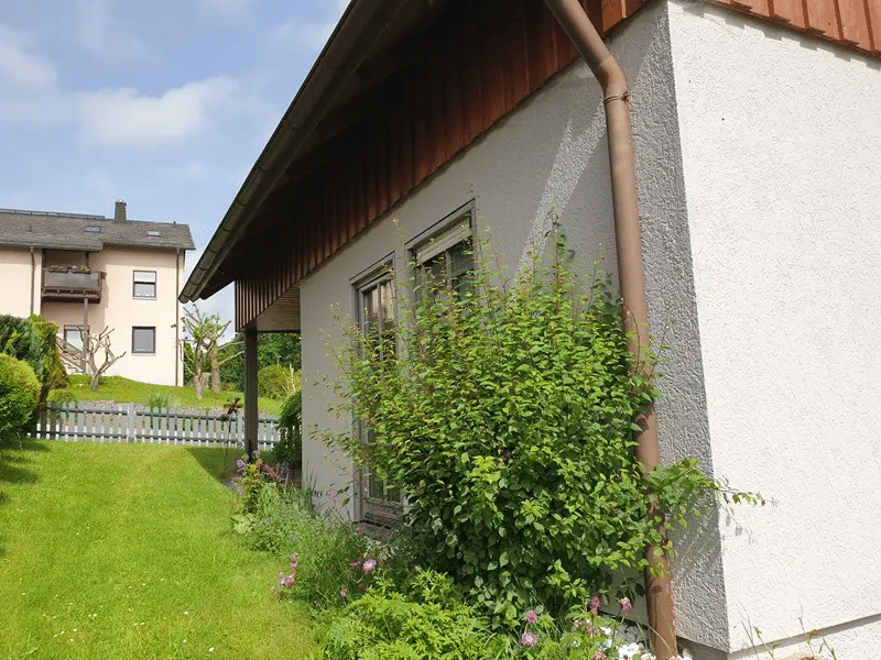 Gepflegtes 4-Zimmer Einfamilienhaus mit Garage und großem Garten – Oberkotzau – Vorschaubild 4