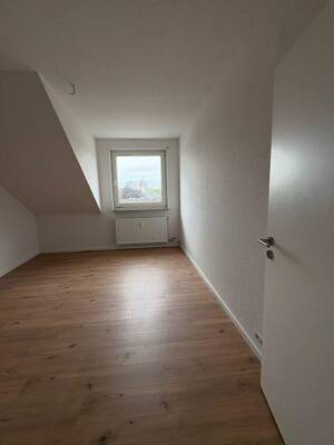 Moderne Dachgeschosswohnung in Hauptbahnhofsnähe – 27570 Bremerhaven – Vorschaubild 6