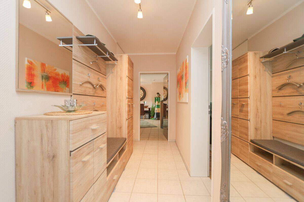 Großzügige 4-Zimmer-Maisonettewohnung mit Balkon in Mönchengladbach-Neuwerk – Mönchengladbach – Vorschaubild 3