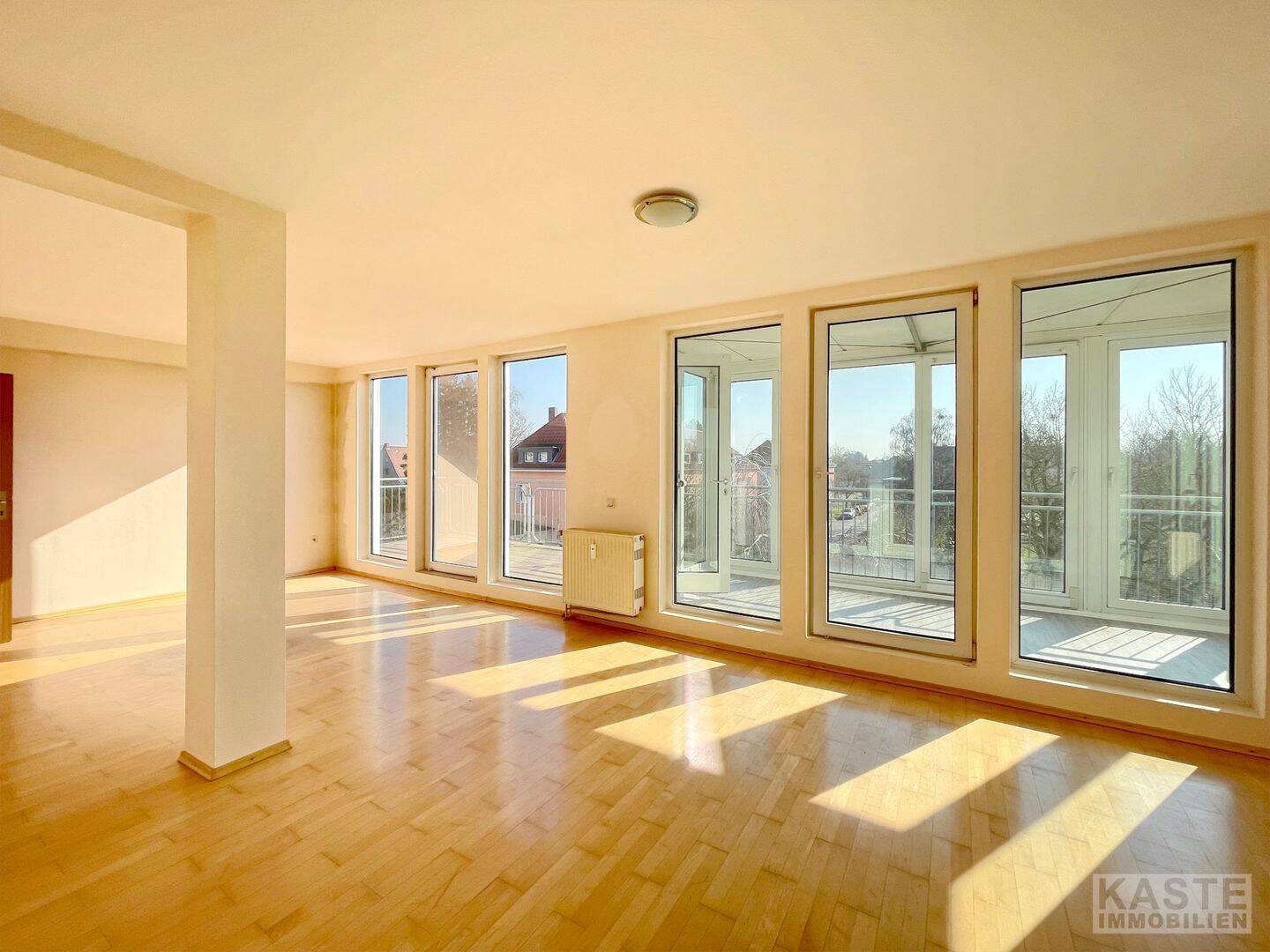 Penthouse mit Sonnenterrasse, Wintergarten, Aufzug & Tiefgarage in Hannover – Hannover – Vorschaubild 7
