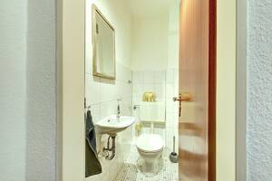 Lichtdurchflutete 3-Zimmer-Wohnung mit Balkon, Garage und herrlicher Aussicht – 46147 Oberhausen – Vorschaubild 6