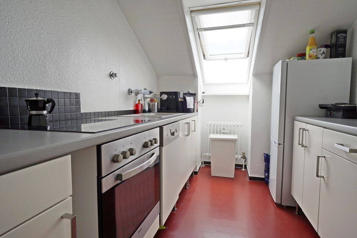 Charmante DG-Wohnung mit EBK und Balkon in S-Büsnau – Stuttgart – Vorschaubild 6