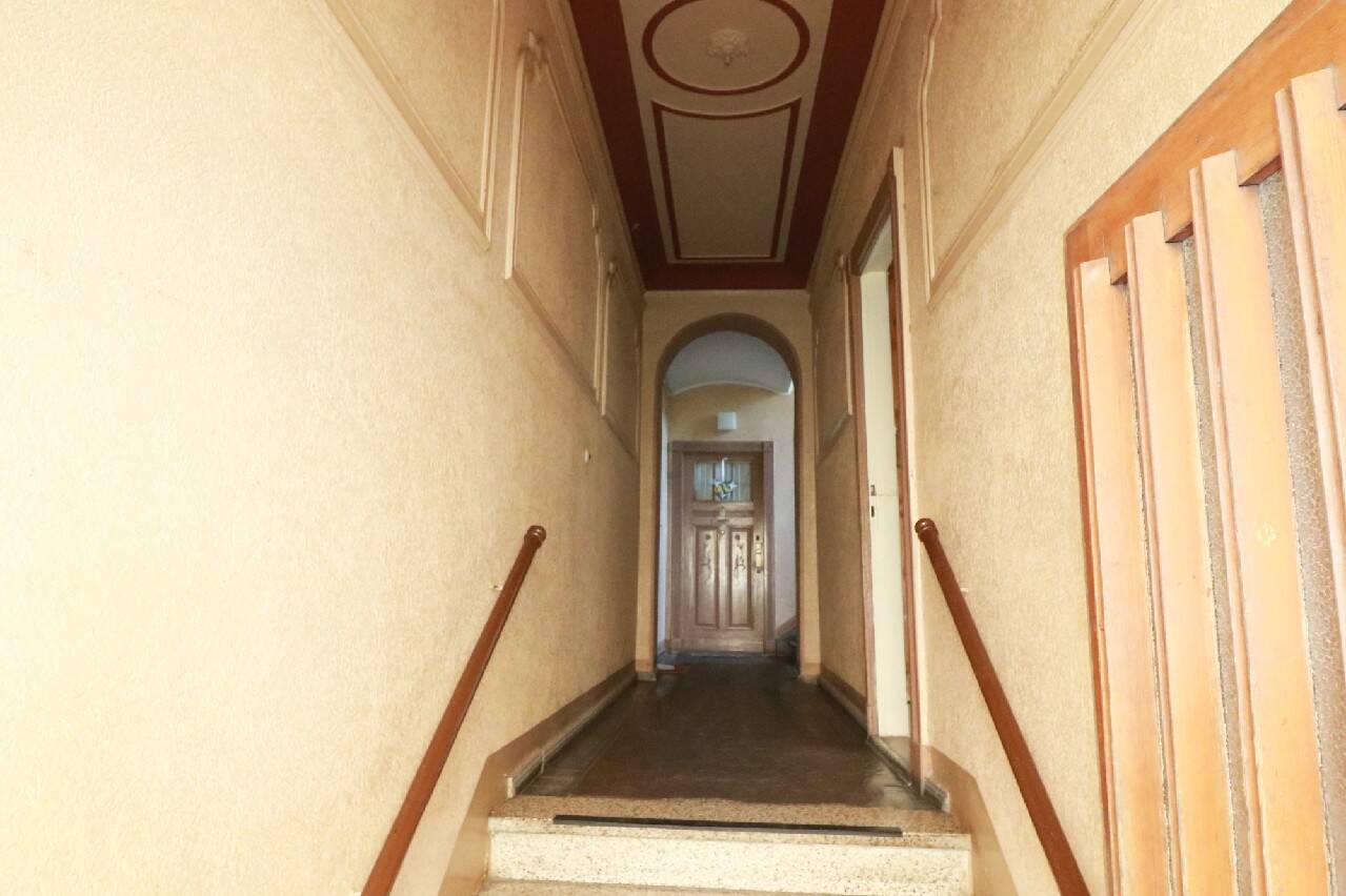 Kapitalanlage mit Stil! Vermietete Altbauwohnung mit Balkon im exklusiven Villenviertel! – Berlin – Vorschaubild 7