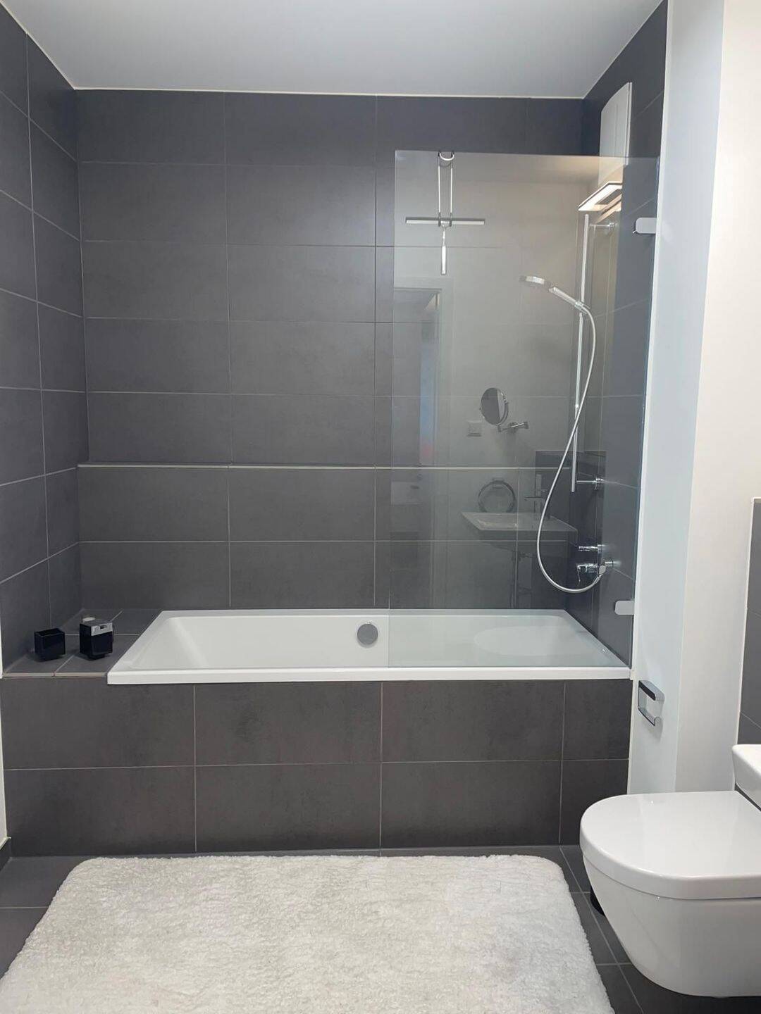 Wunderschönes * 2 Zimmer Apartment * Einbauküche * Möbliert * Balkon – Berlin – Vorschaubild 7