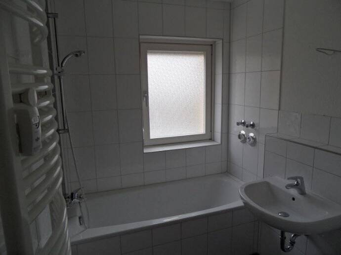 3,5 Zimmer, Küche, Bad, Esszimmer, in ruhiger Lage in Sieglizhof, mit großer Terrasse und Blick ins Schwabachtal. KEINE PROVISION, da Privatvermietung – Erlangen – Vorschaubild 8