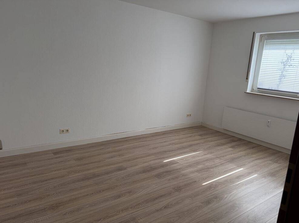 Modernisierte Wohnung in Köln mit Balkon! – Köln – Vorschaubild 3