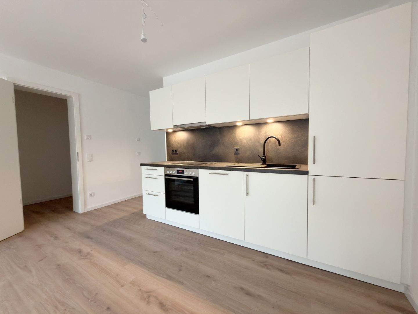 Exklusive 3-Zimmer-Neubauwohnung mit hochwertiger Ausstattung ~ Erstbezug ~ Tiefgarage ~ Aufzug ~ Sofortbezug! – Nürnberg – Vorschaubild 7