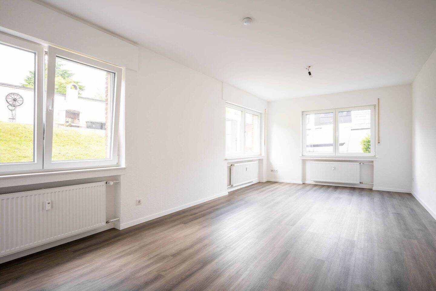 KEINE KÄUFERPROVISION 6,76 % Rendite sofort - Top sanierte Appartementwohnung im in Herford