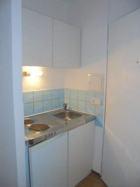 1 Z mit Singleküche, Bad, App 13, Dudweiler Landstraße 115, 66123 Saarbrücken – Saarbrücken – Vorschaubild 3