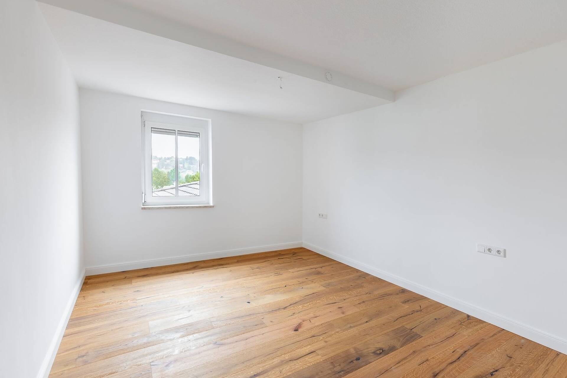 Dachgeschosswohnung in 91413 Neustadt an der Aisch mit 89 m² kaufen