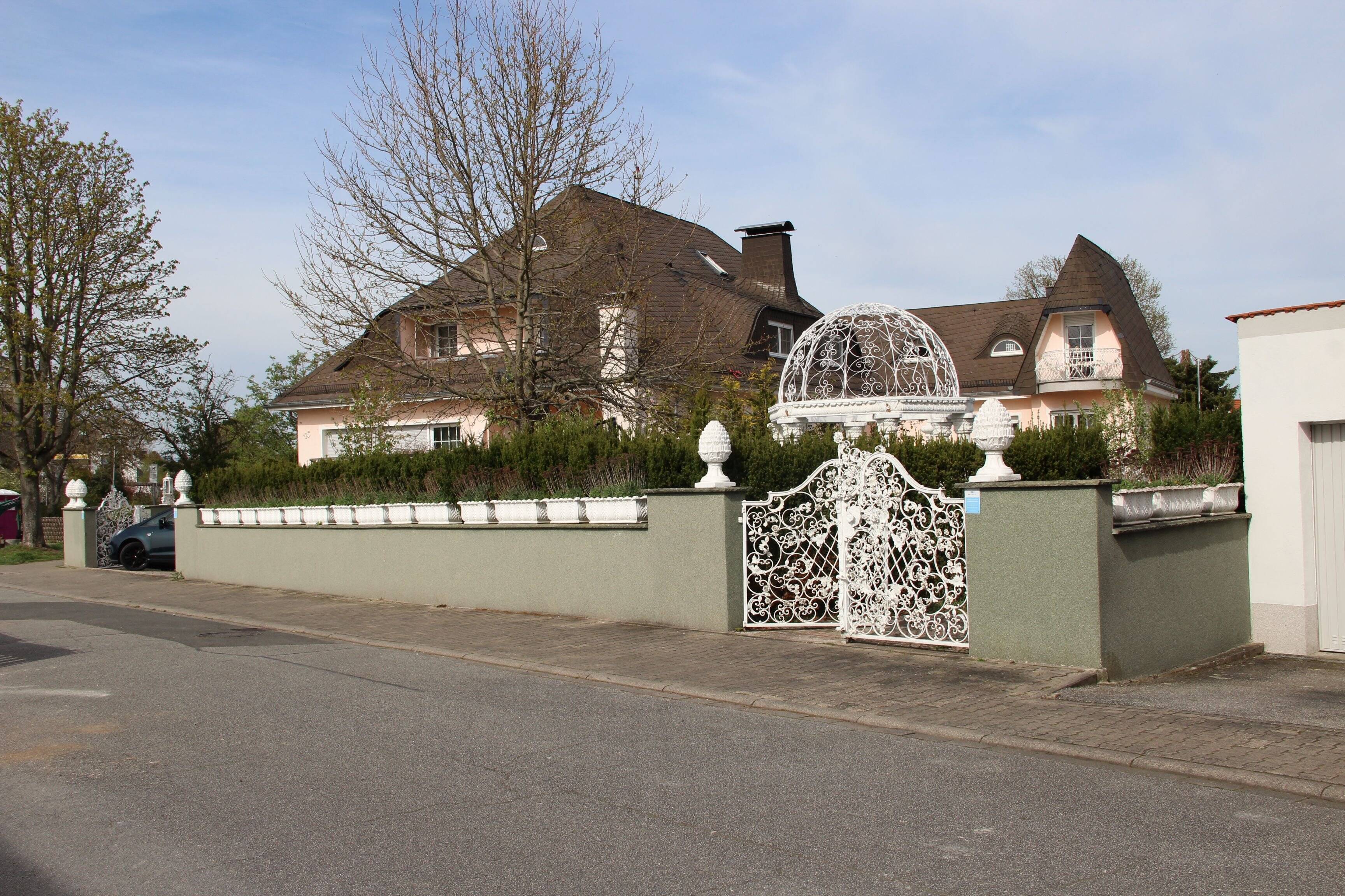 Exklusive Luxusvilla mit Schwimmbad und Einliegerwohnung in top Lage !!! – Rüsselsheim am Main – Vorschaubild 7