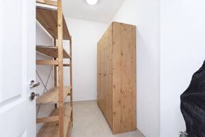 Ruhiges Wohnen auf der Altstadtinsel: Großzügige Wohnung mit Wintergarten und Innenhof! – 23552 Lübeck – Vorschaubild 9