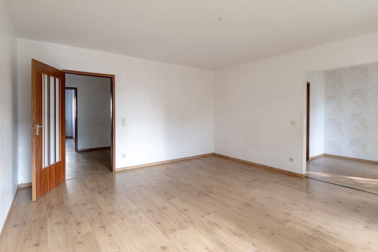 geräumige 4 Zimmer Wohnung mit Balkon – Kleinostheim – Vorschaubild 5