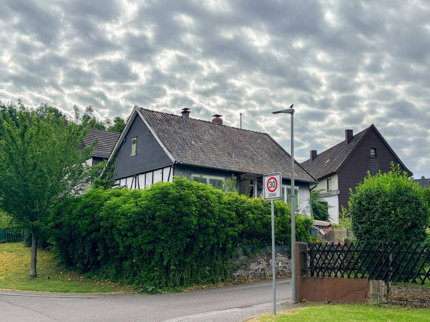 Abrissobjekt für Ihr Neubauprojekt - Grundstück in zentraler Lage von Hamm (Sieg)! – Hamm (Sieg) – Vorschaubild 3