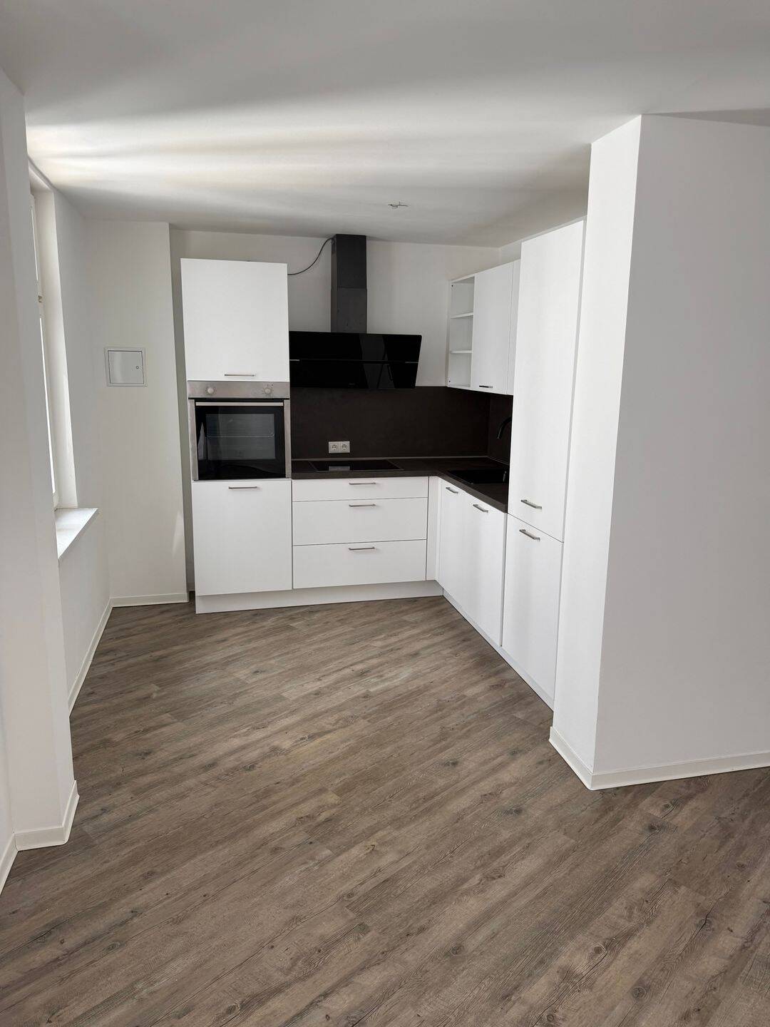 neu renovierte 3 RW mit Einbauküche im 1.OG im HH