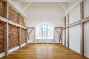 Großzügige 2-Zimmer-Dachgeschosswohnung mit Terrasse in Top-Lage nahe Ludwigkirchplatz – 10719 Berlin – Vorschaubild 5