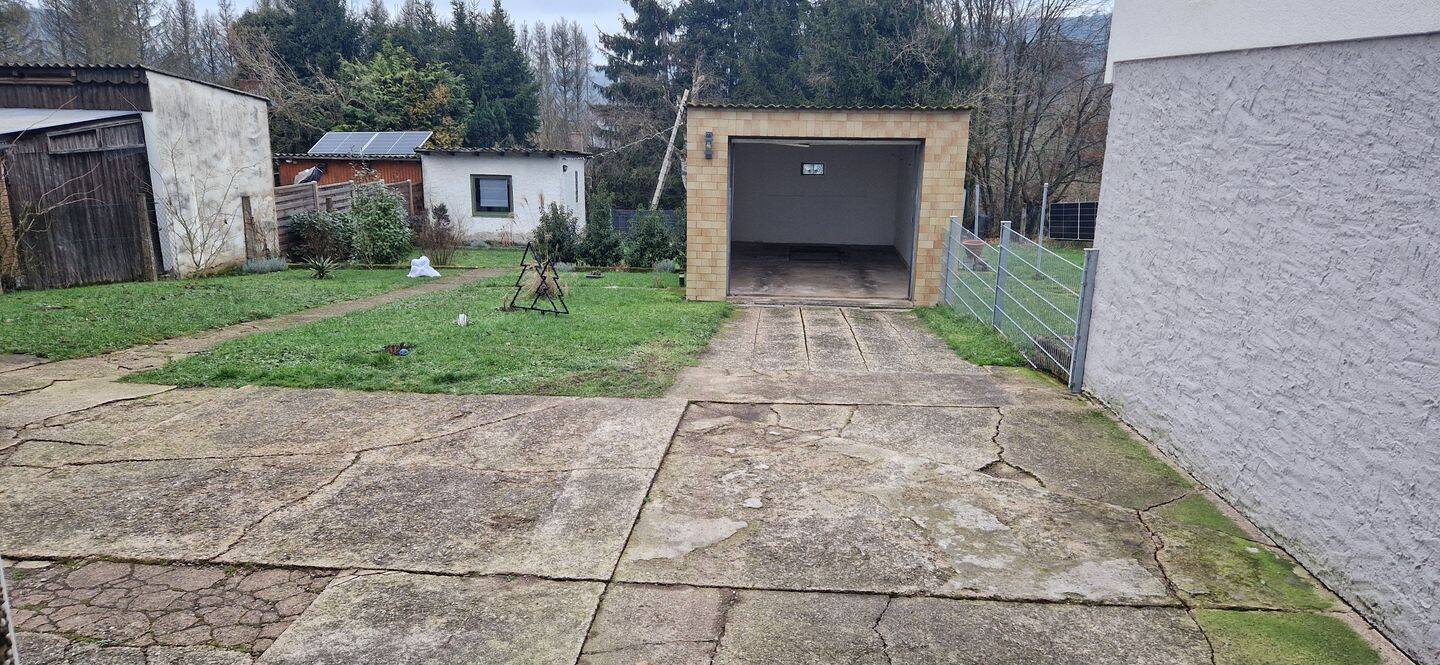 Einseitig angebautes 1 Familienhaus mit Garage und Garten in 66839 Schmelz – Schmelz – Vorschaubild 6