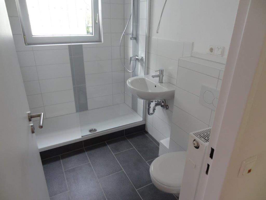 ***ATTRAKTIVES 3-FH 755 m²GRDST.IN TOPLAGE NÄHE BUCHHÜGELALLE INKL.DER BAUGENEHMIGUNG FÜR 3 WEITERE WE ODER NEUBAU EINES 1-FAM.HAUSES / BUNGALOWS*** – Offenbach am Main – Vorschaubild 6