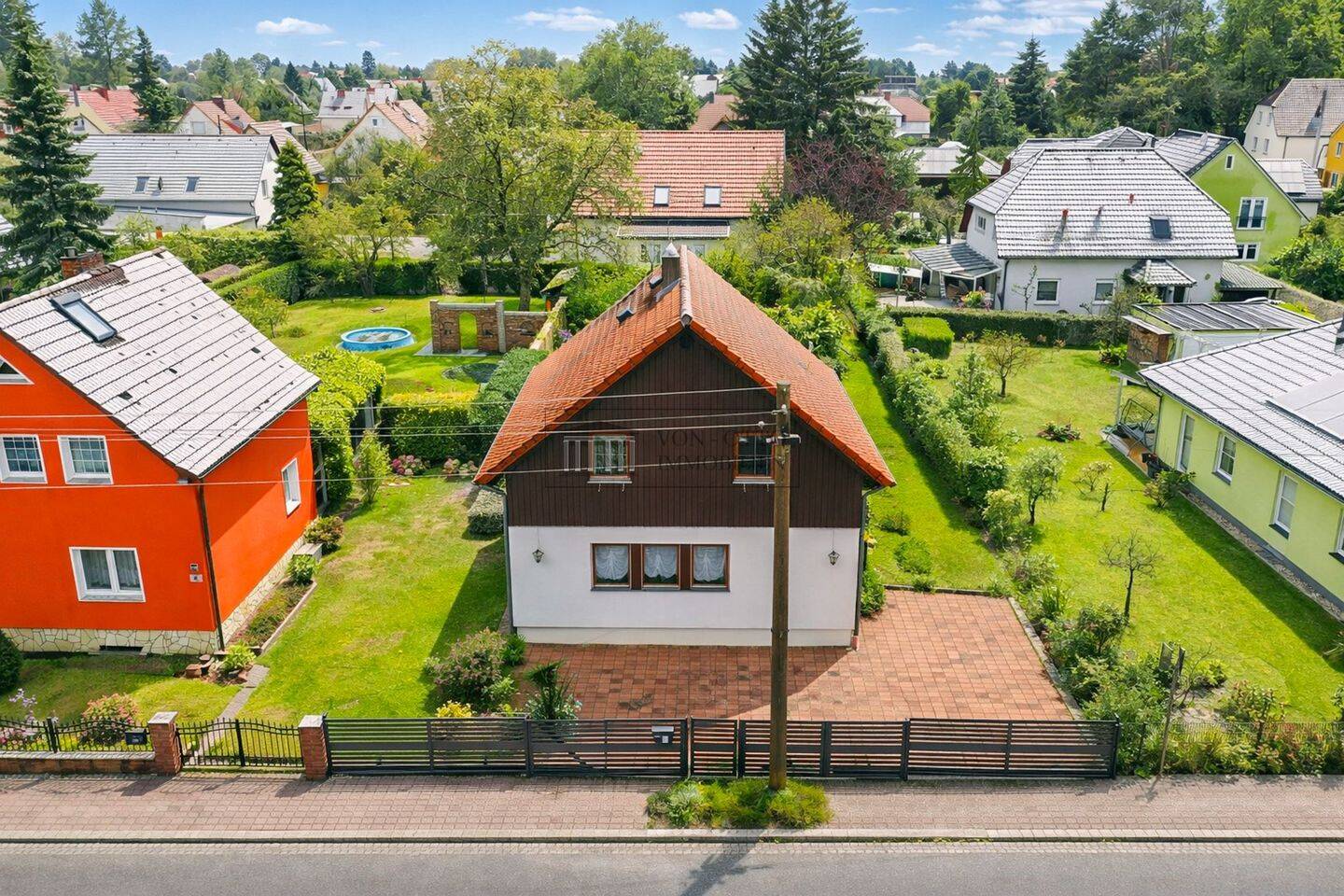 Wow! Einmalige Gelegenheit! Garten, Pool & Zukunftschance – Berlin – Bild 1 von 9