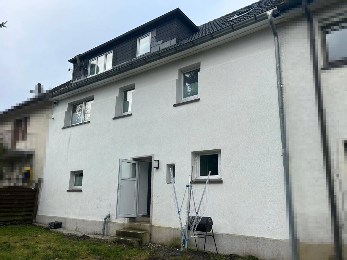 Ansprechendes Reihenmittelhaus in Finnentrop-Lenhausen! Provisionsfrei! – Finnentrop – Bild 1 von 9