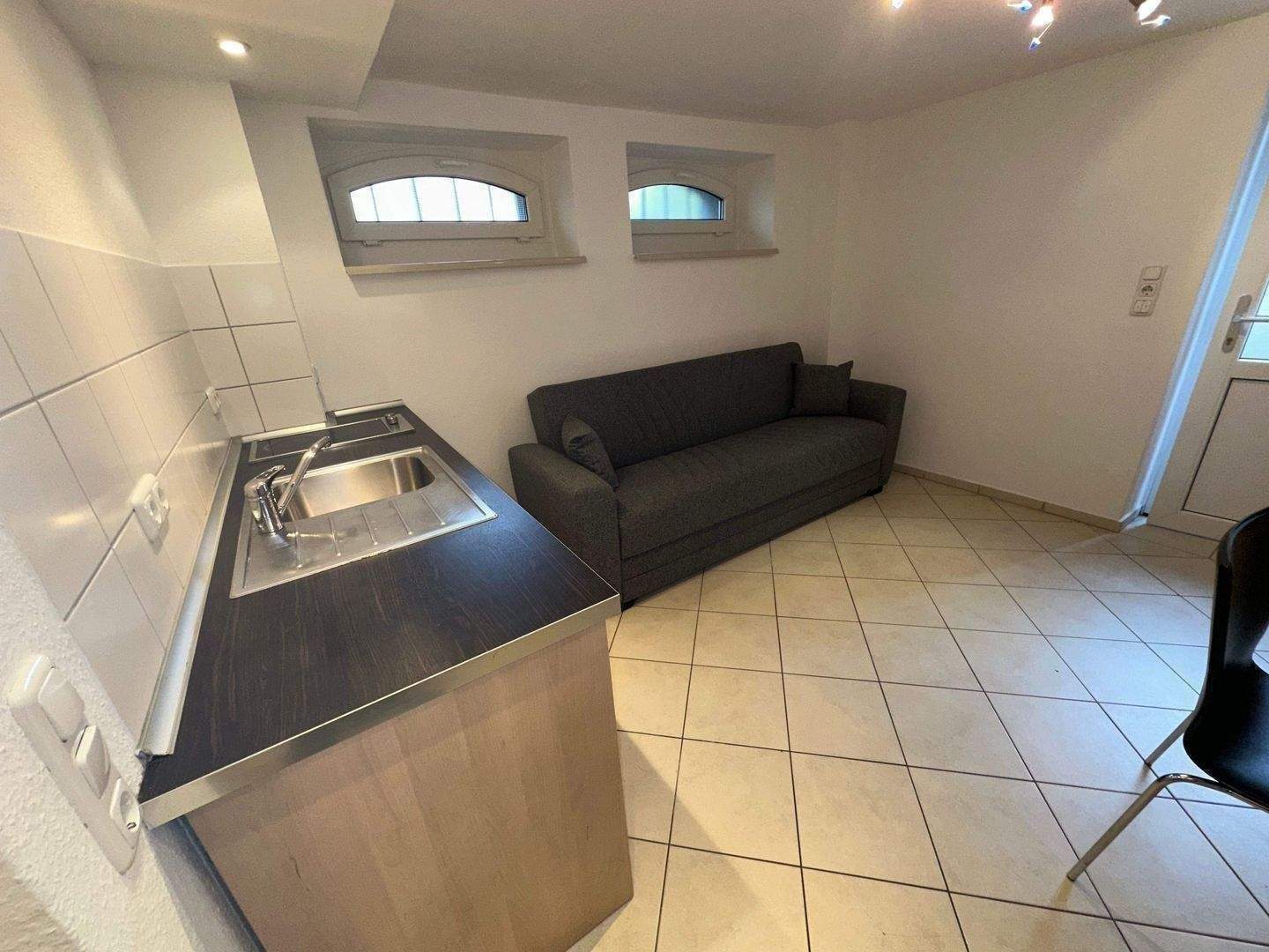 Frei ab sofort / Möblierte 1 - Zimmer - Untergeschosswohnung (Kellerwohnung) mit Einbauküche und separatem Eingang – Trier – Vorschaubild 7