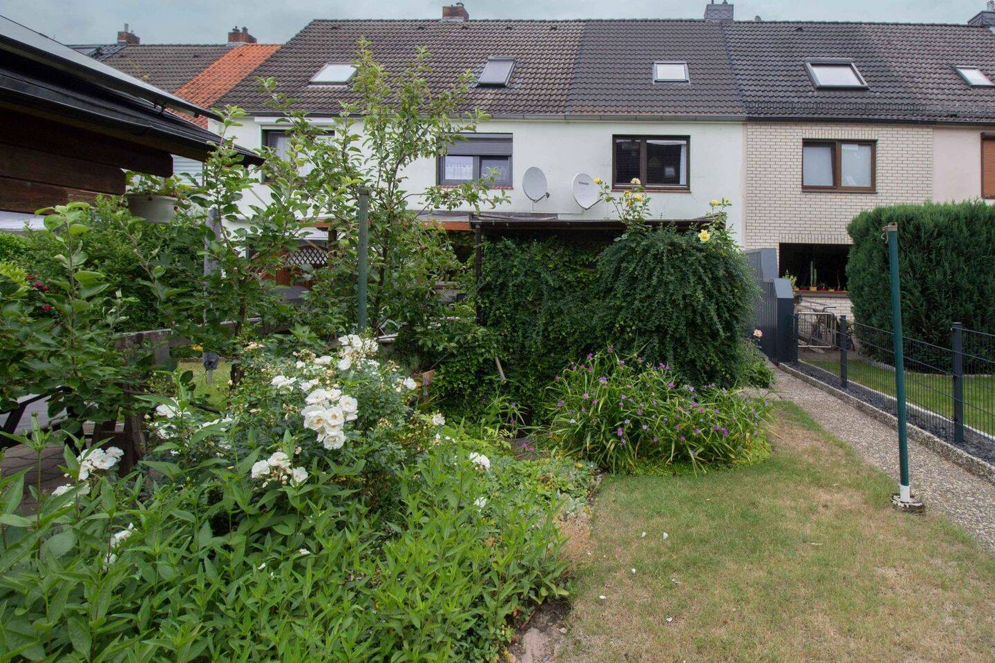 Am Tor zur Fischbeker Heide - Reihenhaus mit Garten und Potenzial – Neu Wulmstorf – Bild 1 von 9