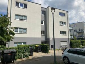 Preisgünstige und ansprechende 4,5-Zimmer-Wohnung – 44795 Bochum – Vorschaubild 1