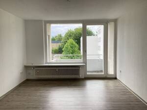 Wohnen in Schildesche - Renovierte 3-Zimmer Wohnung mit Balkon! – 33611 Bielefeld – Vorschaubild 2