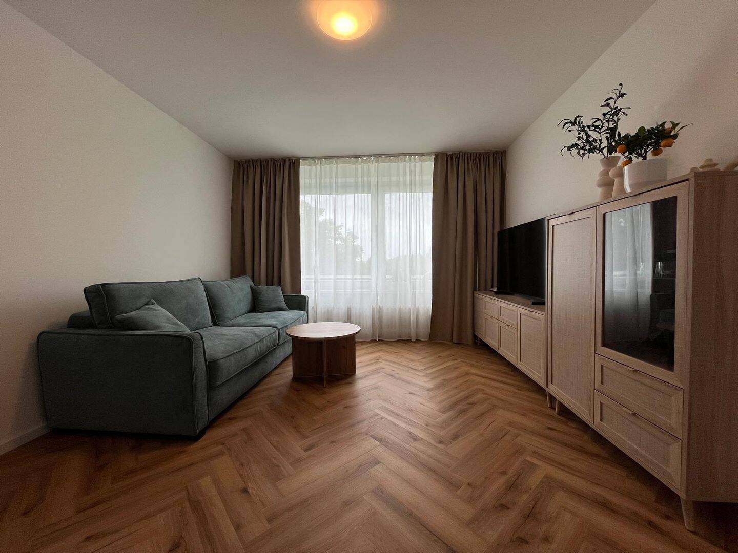 Kernsaniertes Appartement + Stellplatz frei verfügbar urban und ruhig in Lokstedt – Hamburg – Vorschaubild 2