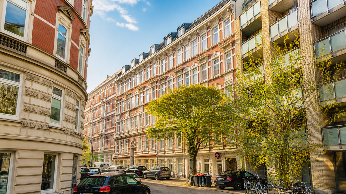 Exklusives Anlageobjekt in der Sternschanze - Jugendstil-Mehrfamilienhaus mit 5% Rendite – 20357 Hamburg – Bild 1 von 9