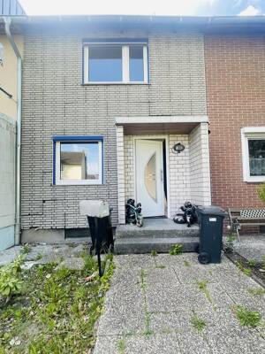 Bezugsfrei! - Reihenhaus mit Terrasse, Garten und Garage in Top Lage!