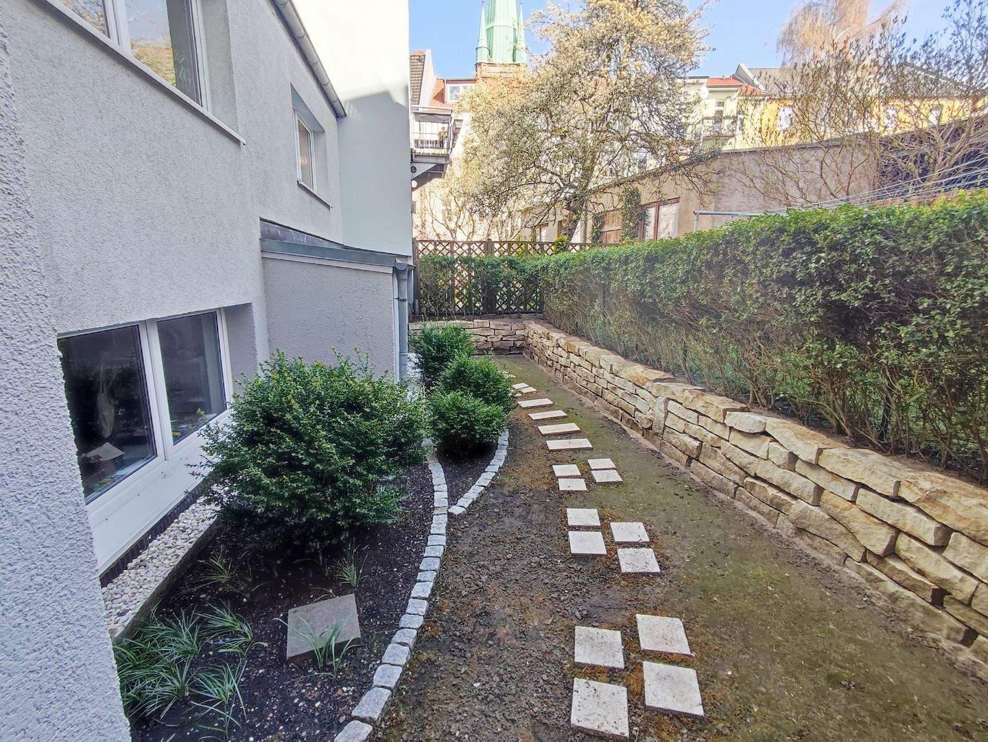 Gepflegtes Wohn- und Geschäftshaus im Herzen der KTV – Rostock – Vorschaubild 3