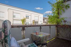 Sehr komfortable City-Wohnung in gesuchter Lage mit Balkon, Loggia, EBK & optionalem TG-Stellplatz. – 61348 Bad Homburg vor der Höhe – Vorschaubild 5