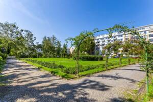 Bezugsfreie 2-Zimmer-Wohnung mit Aufzug und Loggia im idyllischen Westend – 14052 Berlin – Vorschaubild 8