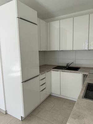 Nur 100 m vom Meer entfernt - Stilvolle 3 ZKB Wohnung mit Marken EBK u. TG Stellplatz – 18119 Rostock – Vorschaubild 9