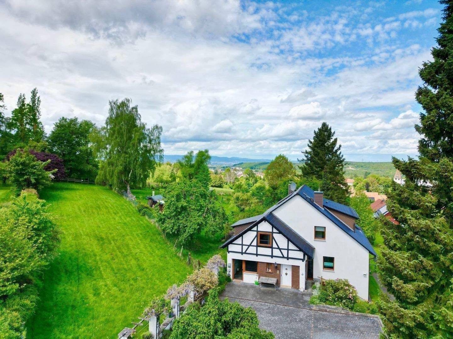 Einzigartiges Anwesen mit Traumgrundstück und Fernblick über Kaufungen – Kaufungen – Vorschaubild 8