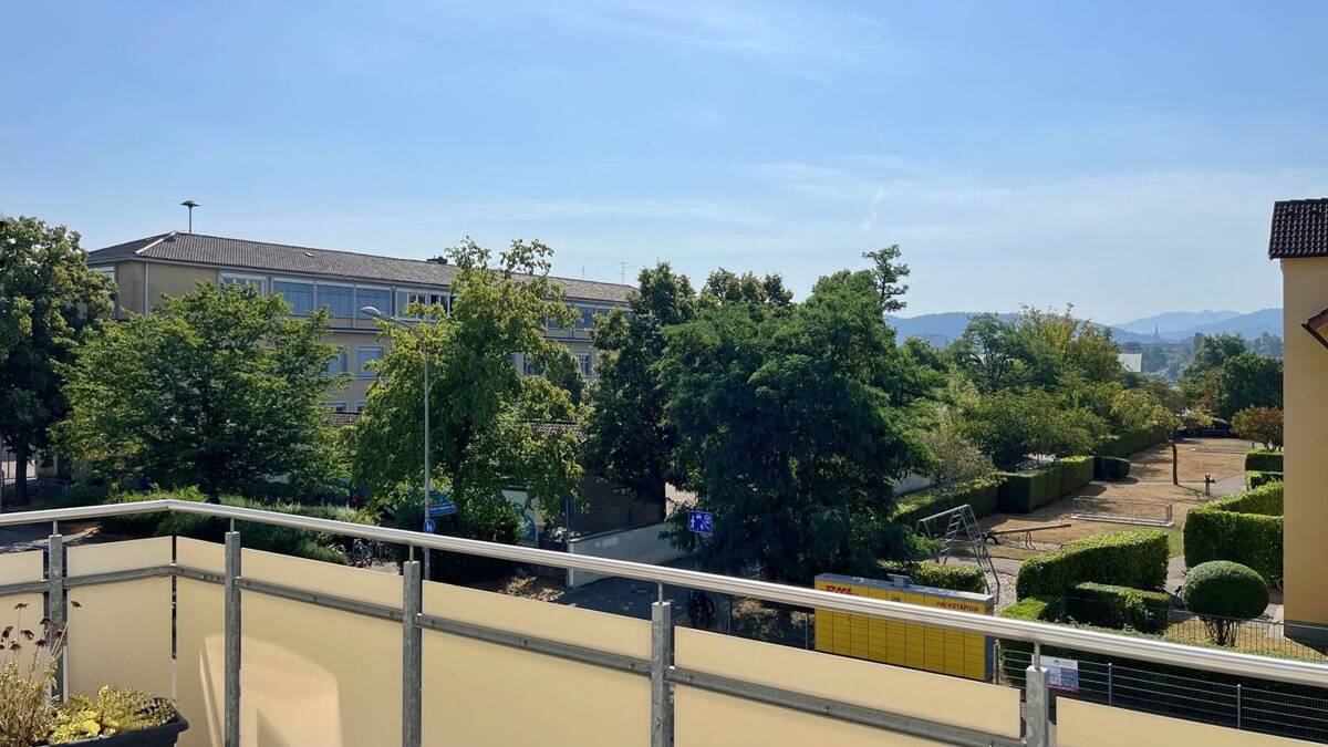 Charmante 2-Zimmer-Dachgeschosswohnung nahe dem Seepark – 79110 Freiburg im Breisgau – Bild 1 von 9