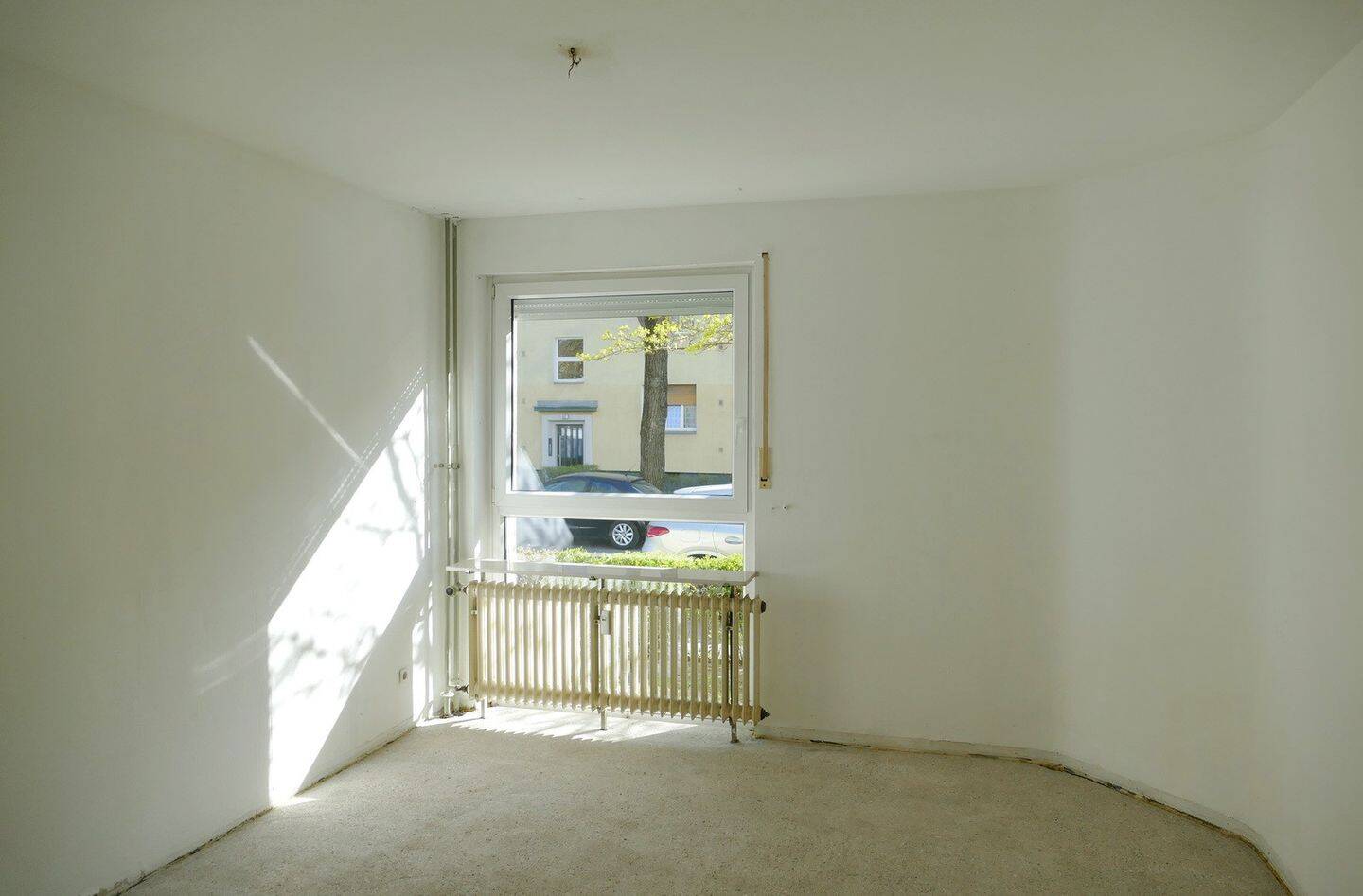 Ruhiglage Westend: freie, bequem erreichbare, praktisch aufgeteilte Wohn-Oase mit Ost-Südbalkon – Berlin – Vorschaubild 4