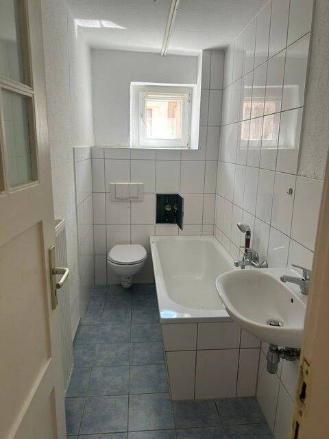 2-Raum Wohnung mit Balkon in Stadtfeld. – Magdeburg – Vorschaubild 4