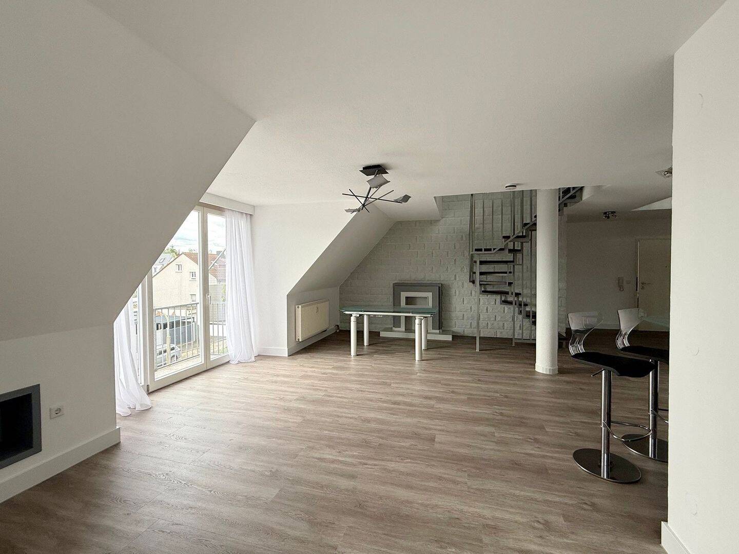ATTRAKTIVE 3-ZI.-MAISONETTE-WHG. MIT EINBAUKÜCHE & TG-STP! – Nürnberg – Vorschaubild 3