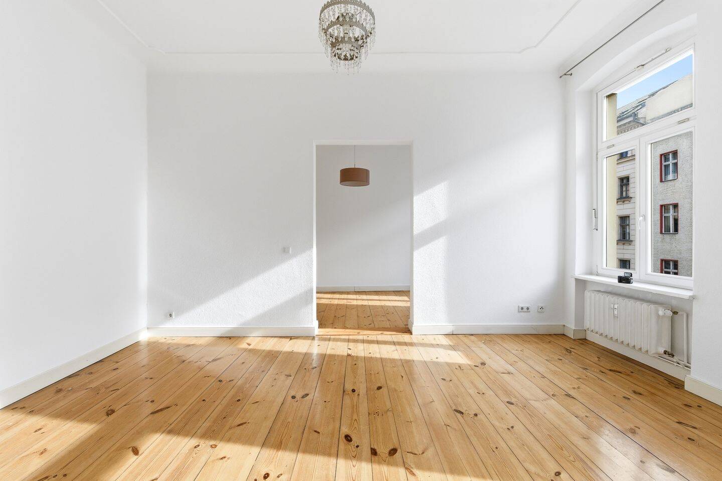 Sanierter Altbauklassiker | Nähe Hackescher Markt | 3 Zimmer – Berlin – Vorschaubild 2