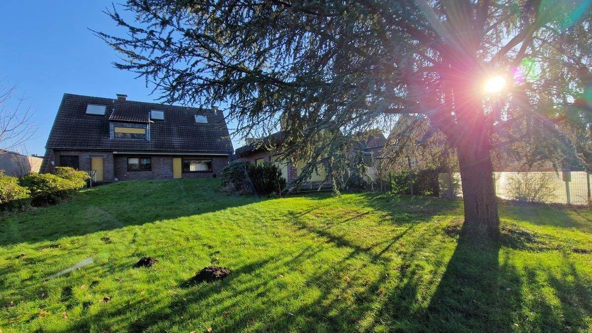 119 m² & 135 m² - Zweifamilienhaus am Wald - ein Zuhause für Familie, Garten & Tiere.